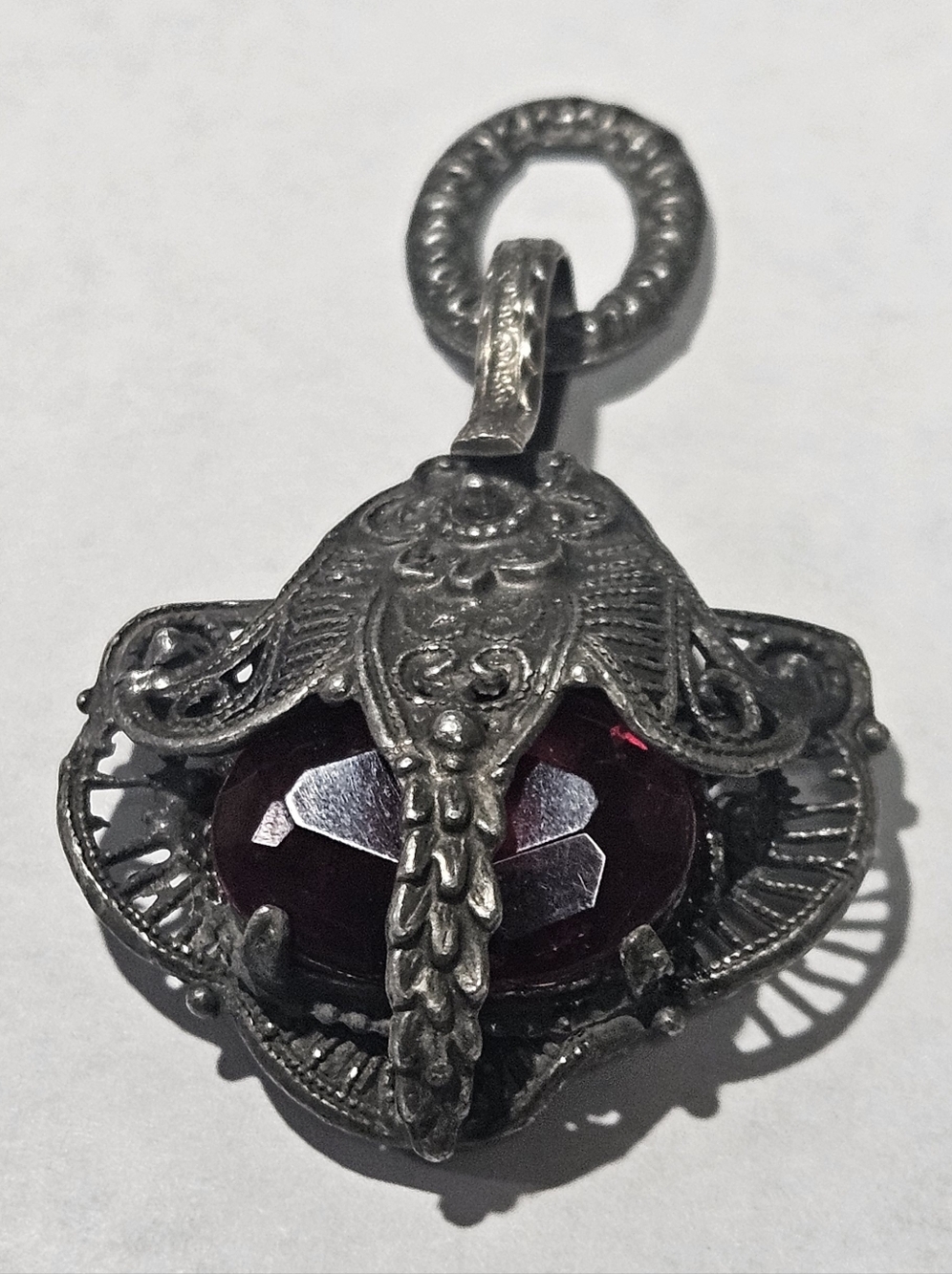 Vintage Victorian Style Pendant Antique Necklace Charm Red Garnet Stone Gem